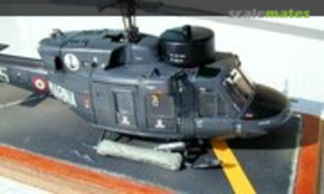 Agusta Bell 212 1:72