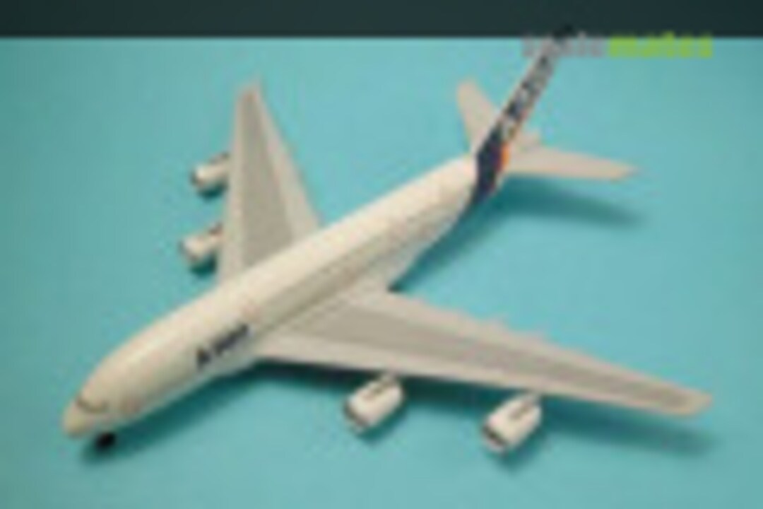 Airbus A380 1:800
