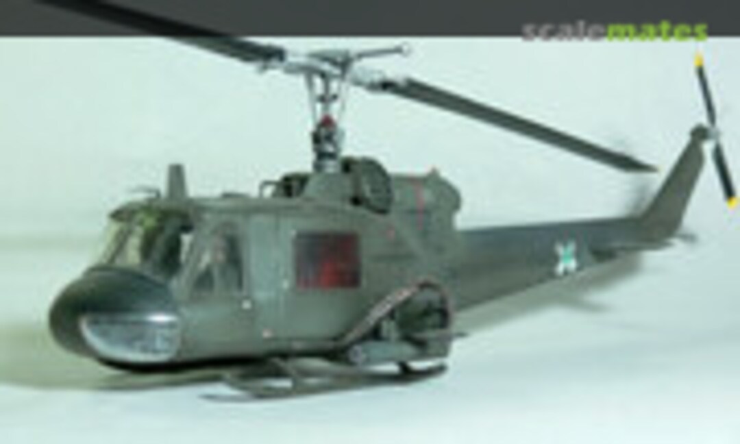Bell UH-1M Huey 1:48