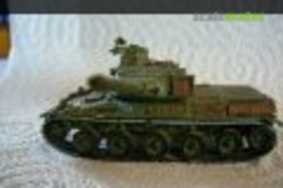 AMX 30 / 105B2 1:72
