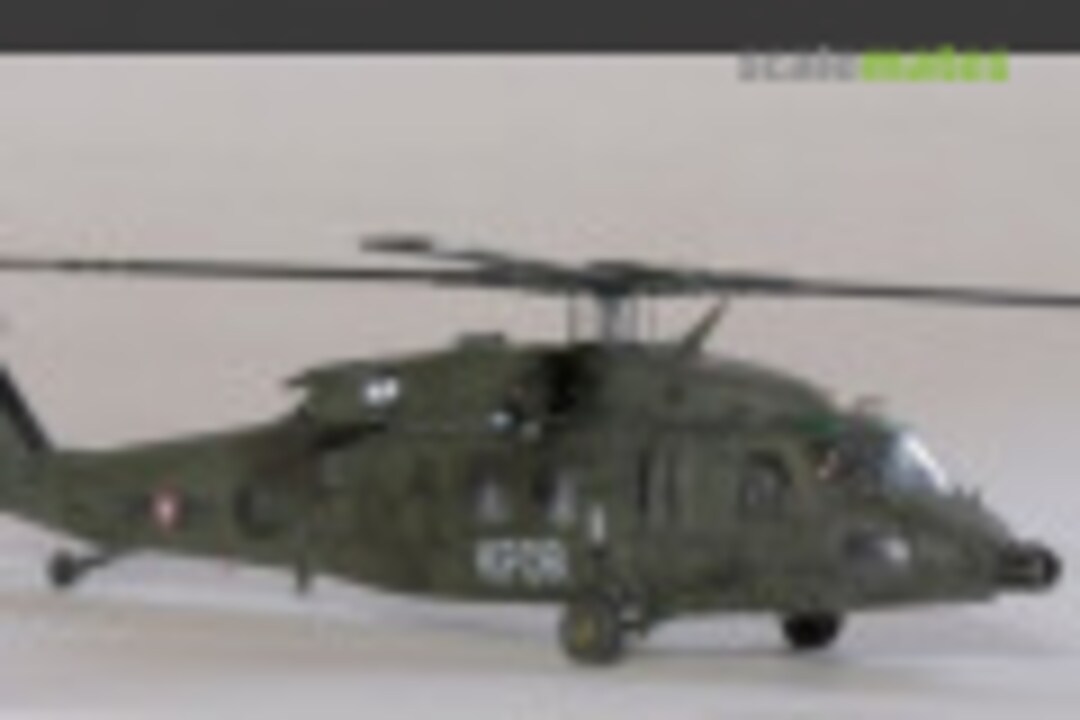 Sikorsky S-70A-42 Black Hawk 1:72