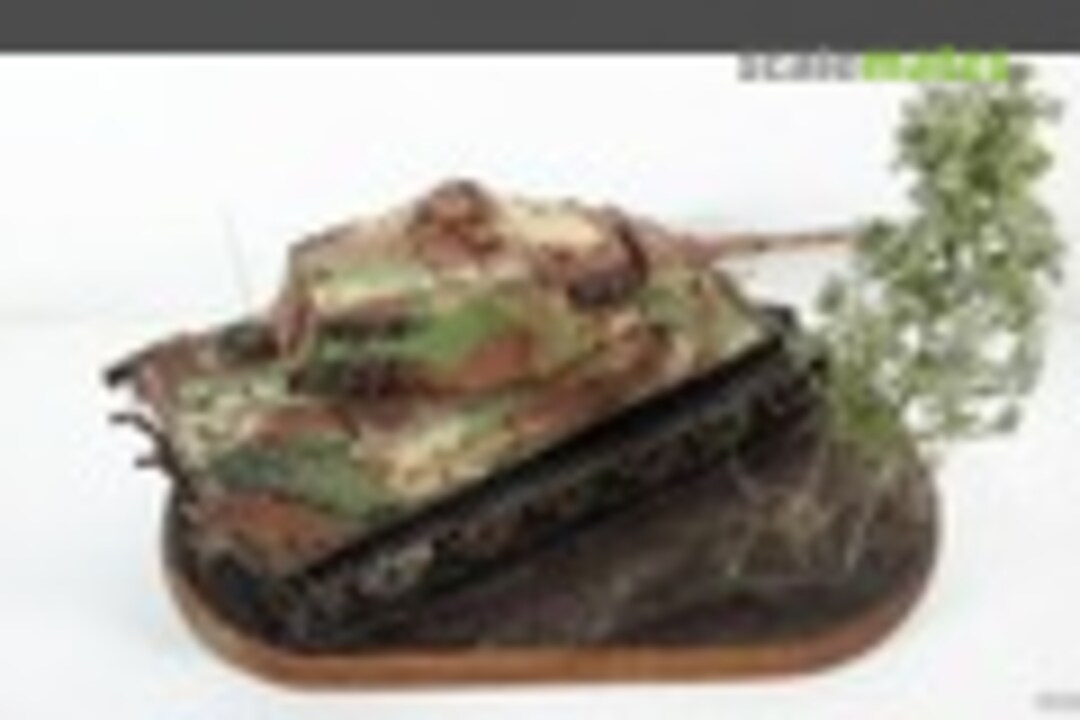 Pz.Kpfw. Tiger Ausf. B (Henschel Turret) 1:35