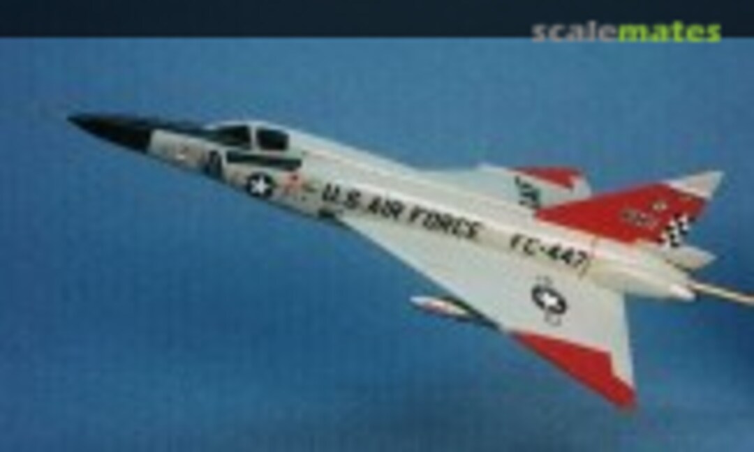 Convair F-102A Delta Dagger 1:144