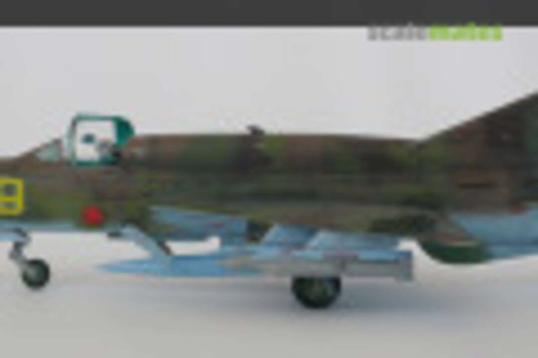 Mikoyan-Gurevich MiG-21SMT Fishbed-K 1:72