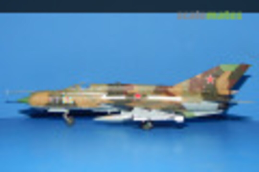 Mikoyan-Gurevich MiG-21SM Fishbed-J 1:72