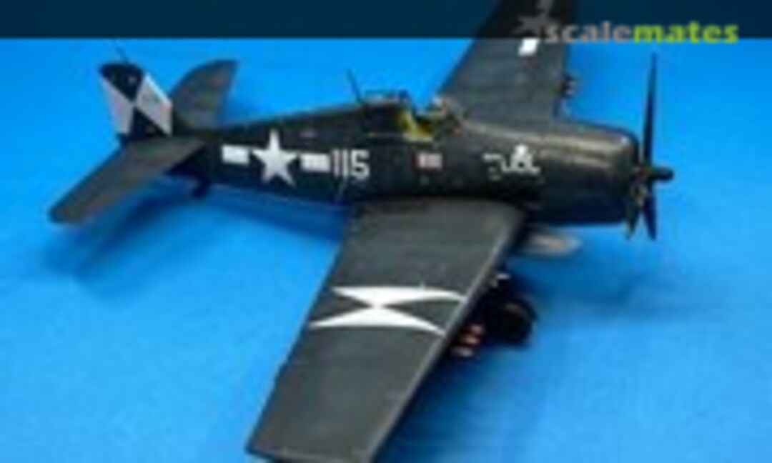 Jagdflugzeug Grumman F6F-5 Hellcat 1:48