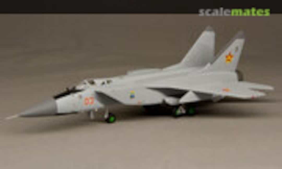 Mikoyan MiG-31 Foxhound 1:144