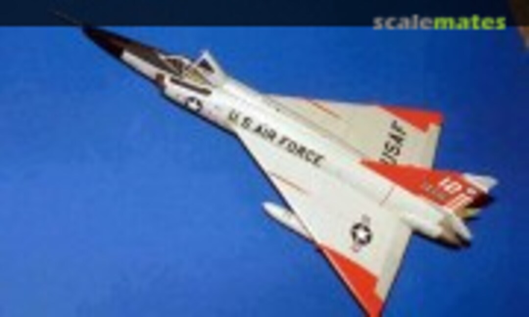 Convair F-102A Delta Dagger 1:32