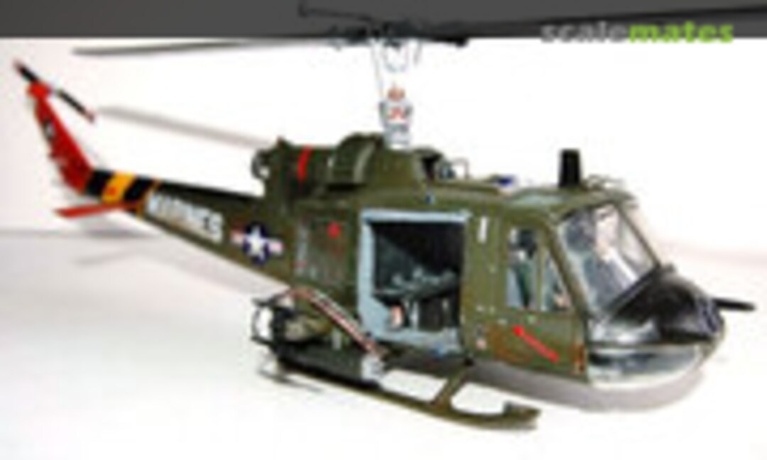 Bell UH-1E Huey 1:48