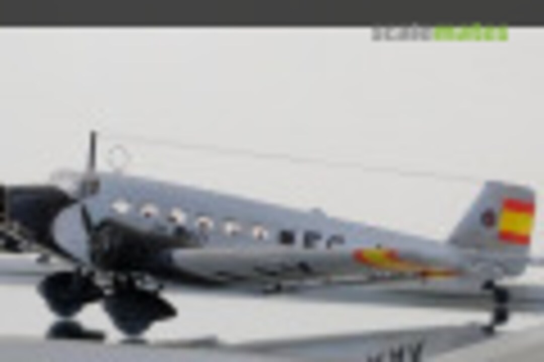 Junkers Ju 52 1:144