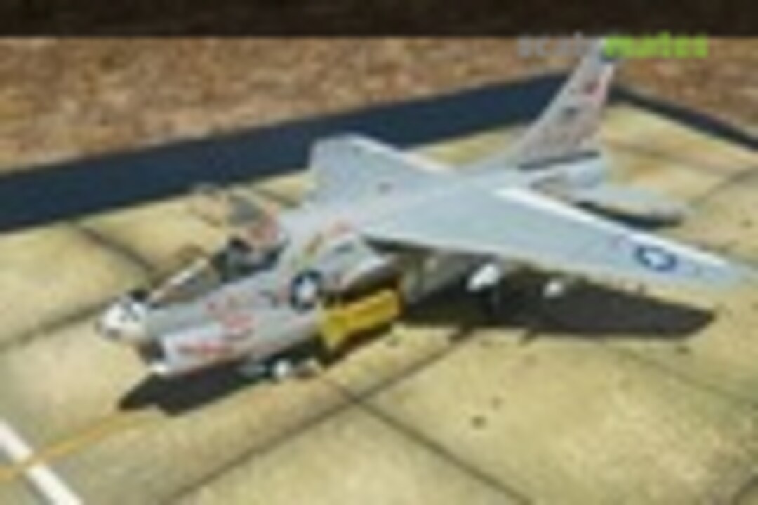 Vought A-7A Corsair II 1:72