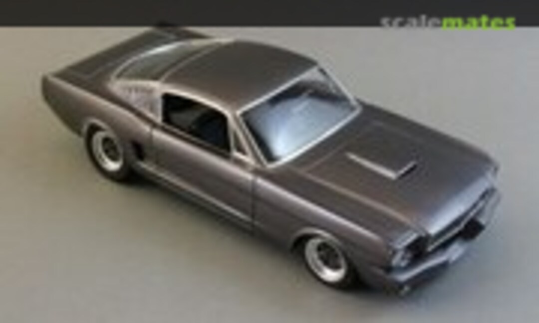 1966 Ford Mustang Fastback 1:24