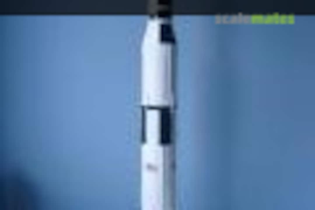 Saturn V 1:144
