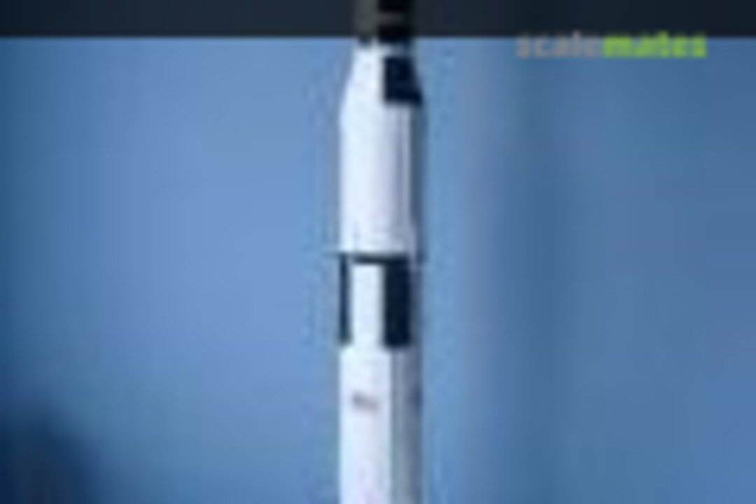 Saturn V 1:144