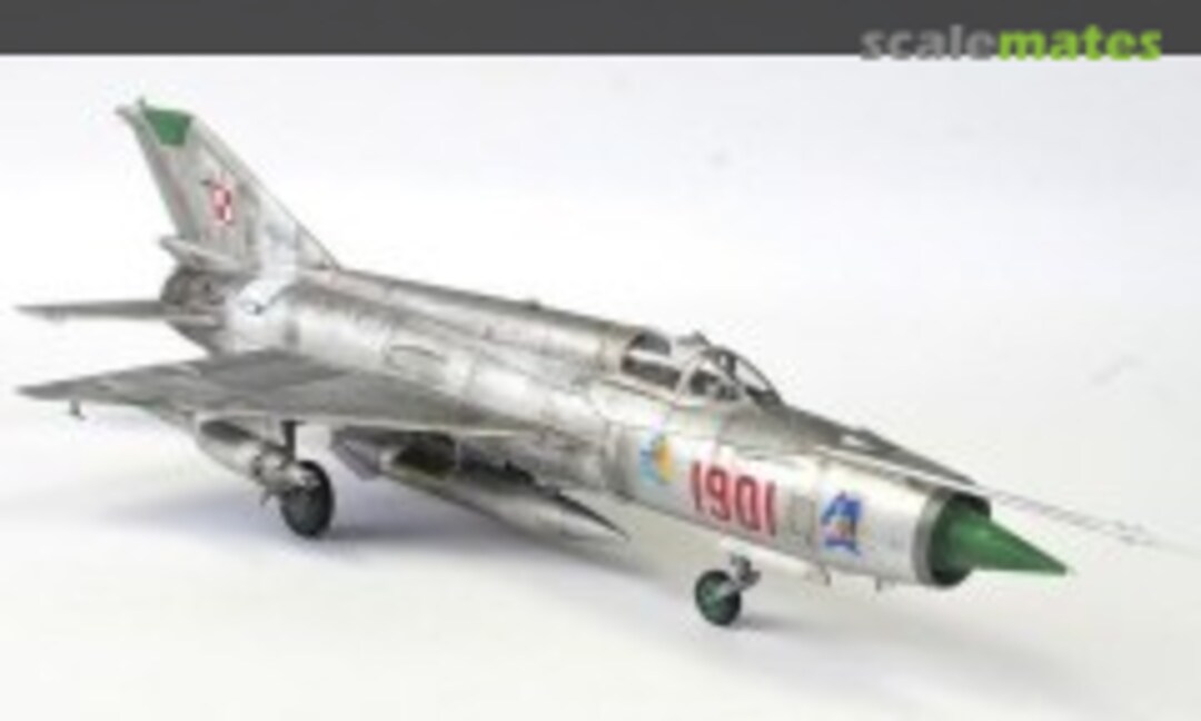 CHINESE F-7MG, Trumpeter 02220 (200x)