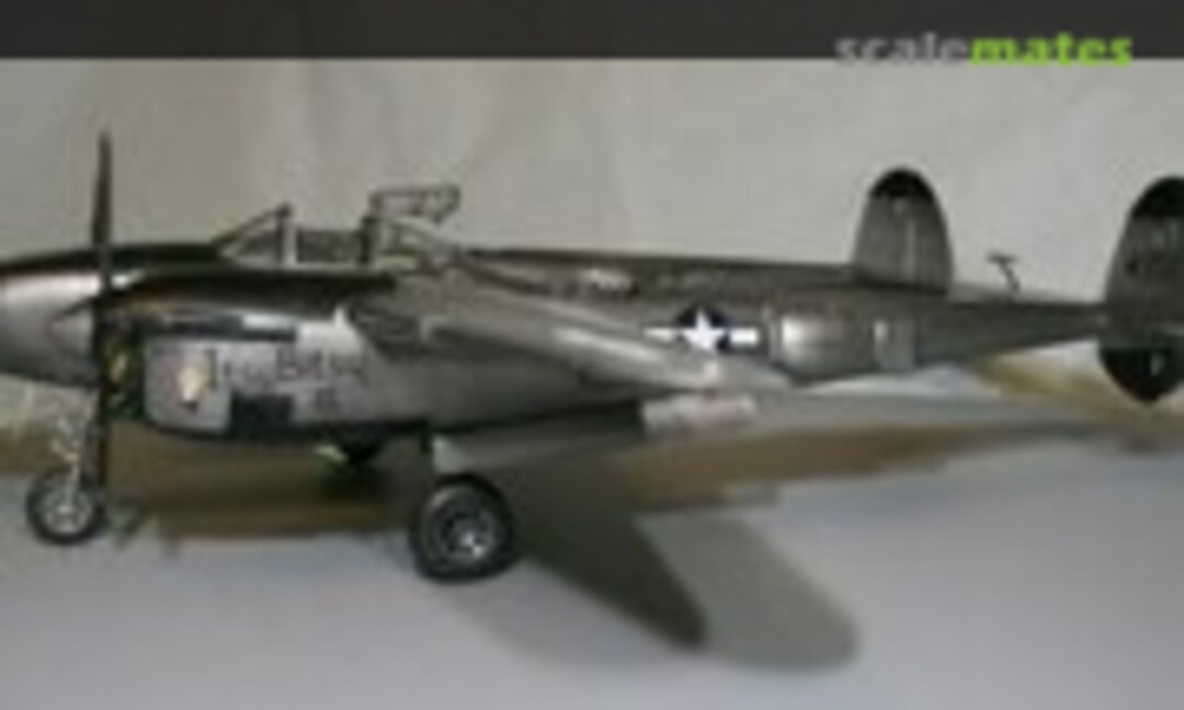 Lockheed P-38L Lightning 1:32