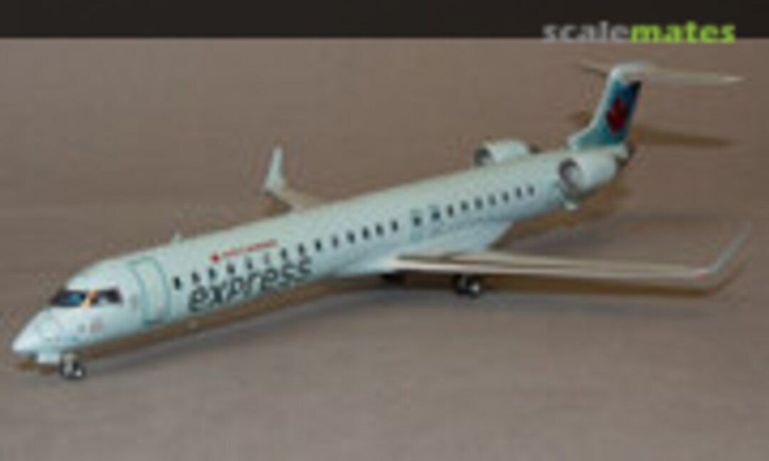 Bombardier CRJ705 1:144