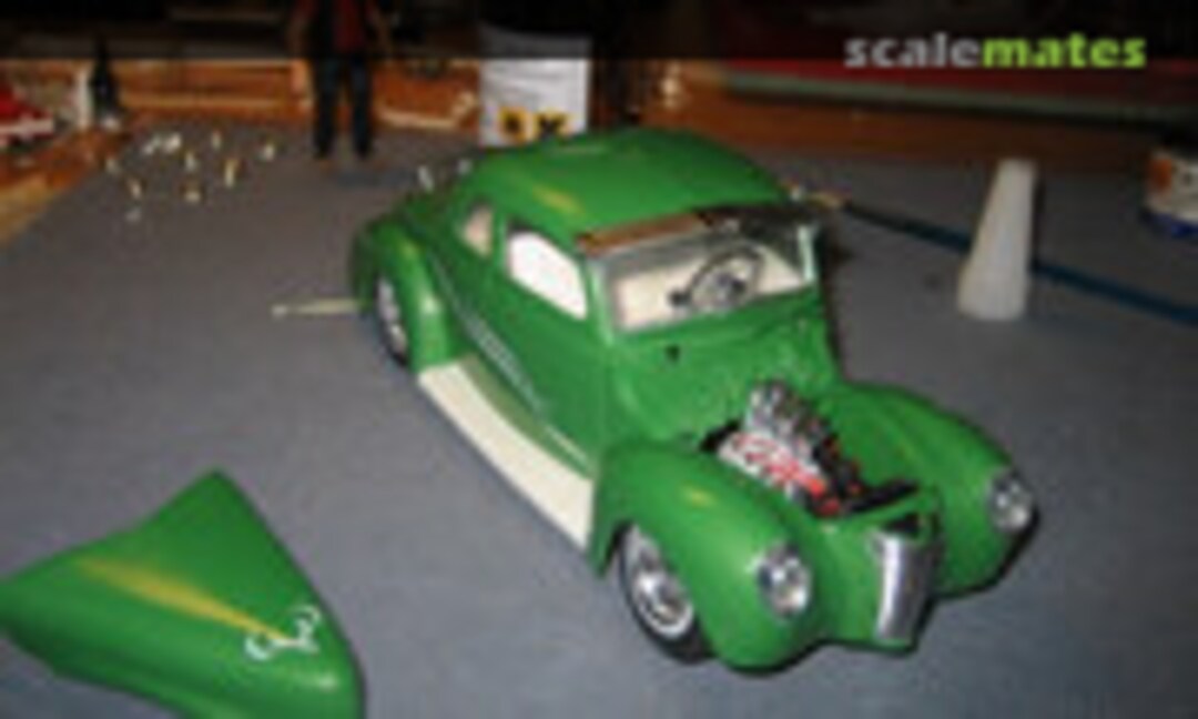 1940 Ford Coupe 1:25