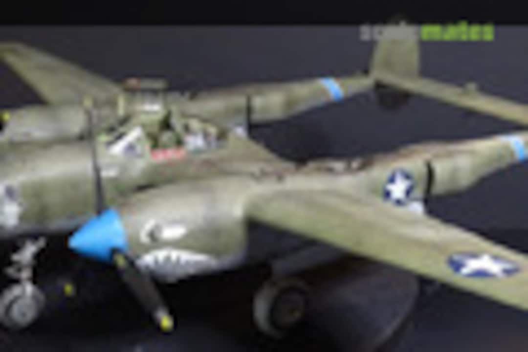 P-38 Lightning F-5-LO 1:48