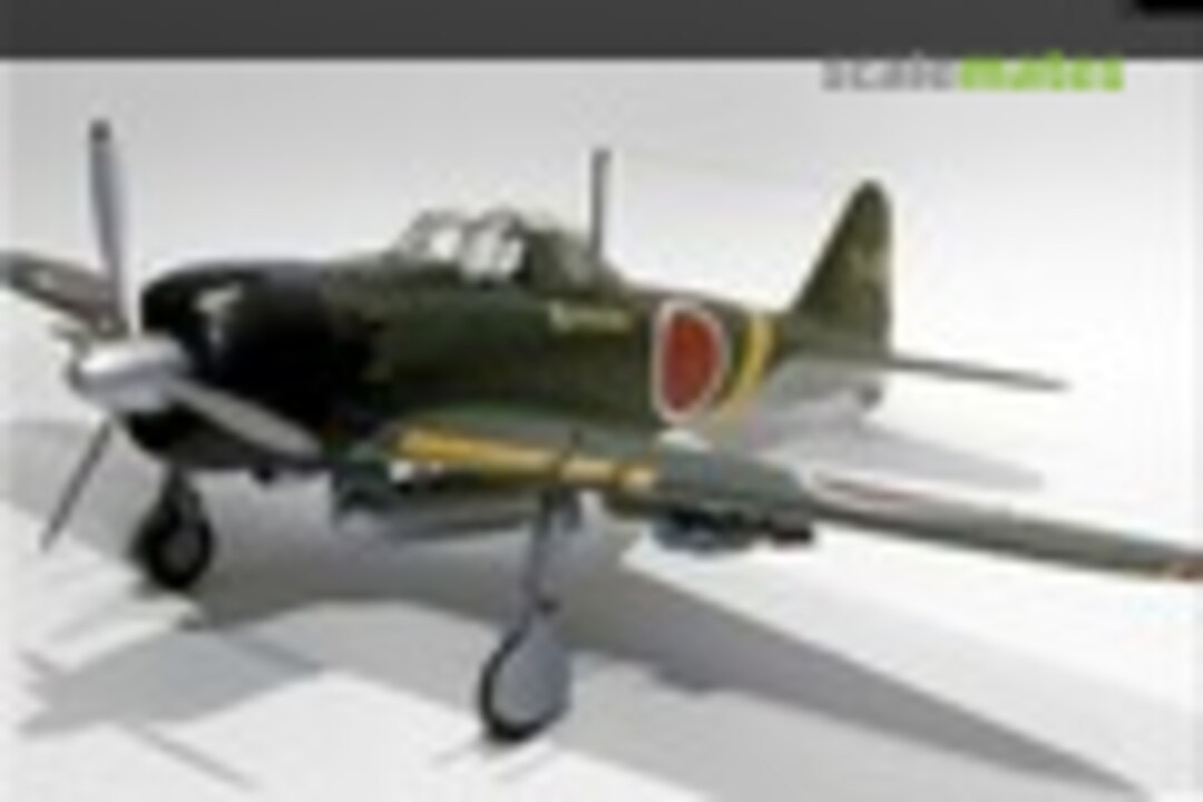 Mitsubishi A6M5 Zero 1:32