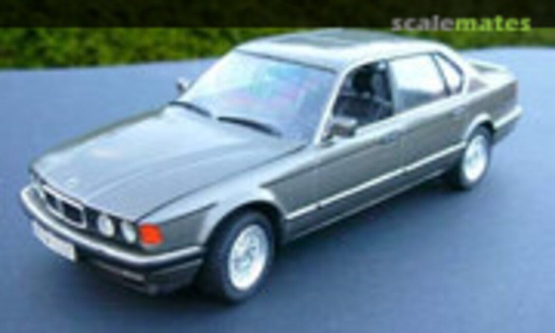 BMW 750 iL 1:24