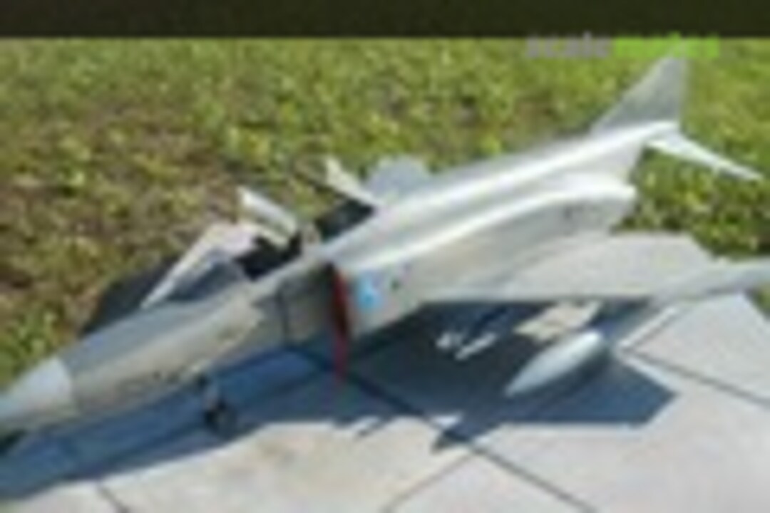 McDonnell Douglas F-4 Phantom II 1:32