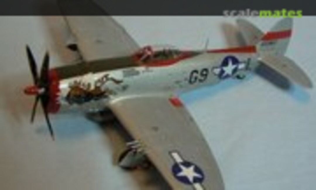 Republic P-47D-30 Thunderbolt 1:72