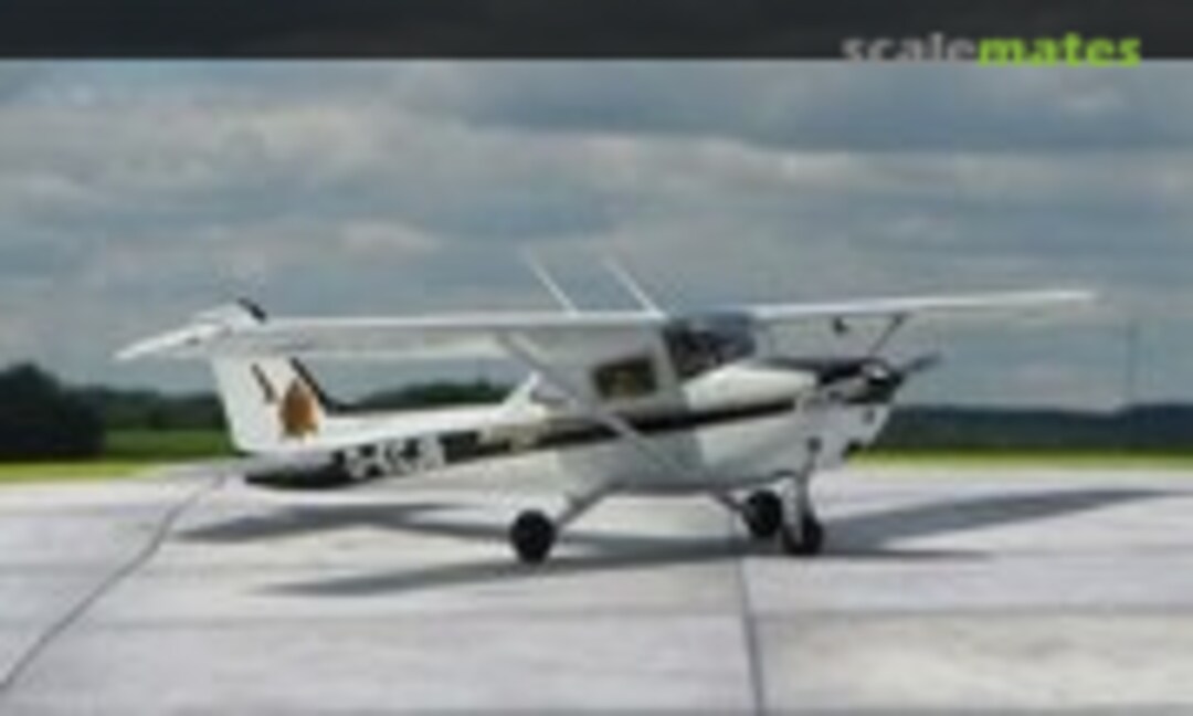 Cessna 172 Sky Hawk 1:48