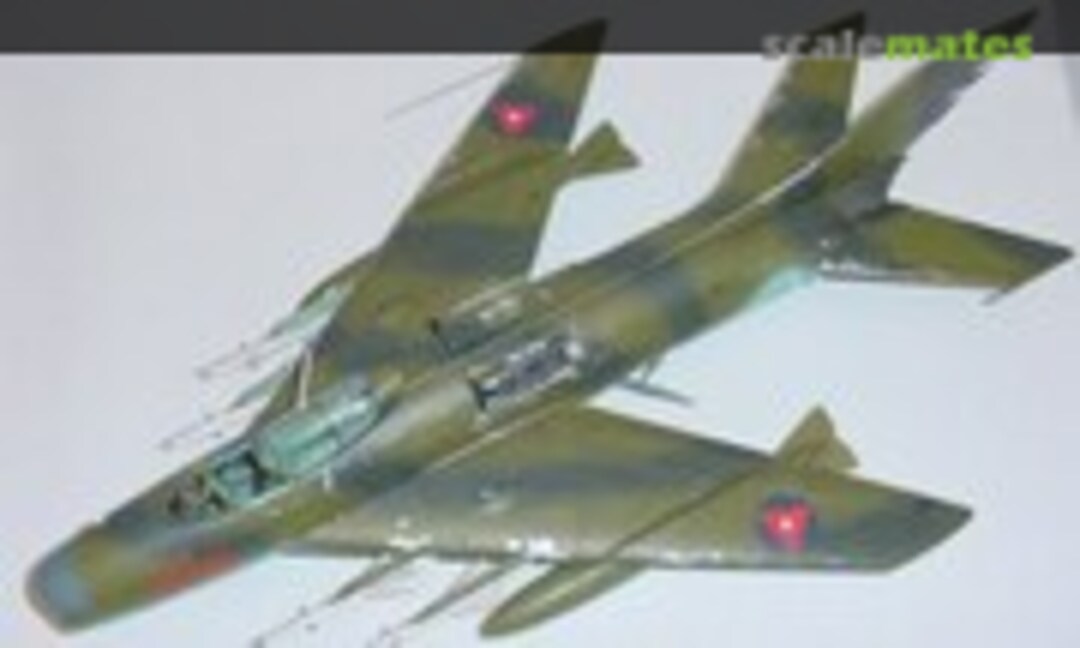 Mikoyan-Gurevich MiG-19 Farmer-A 1:32