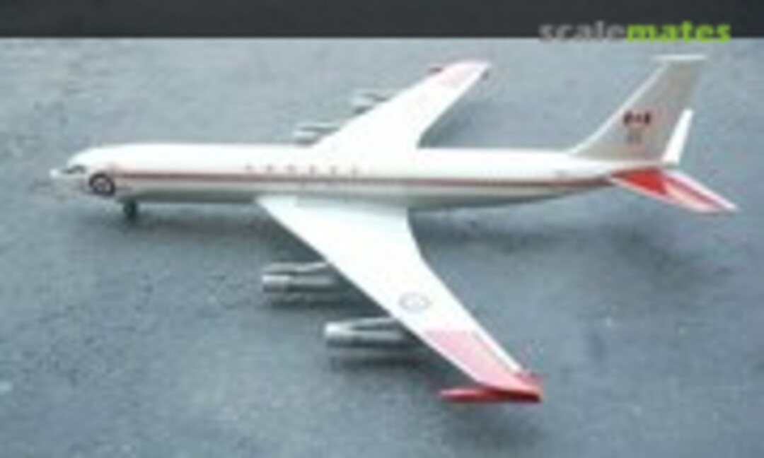 Boeing 707 1:72