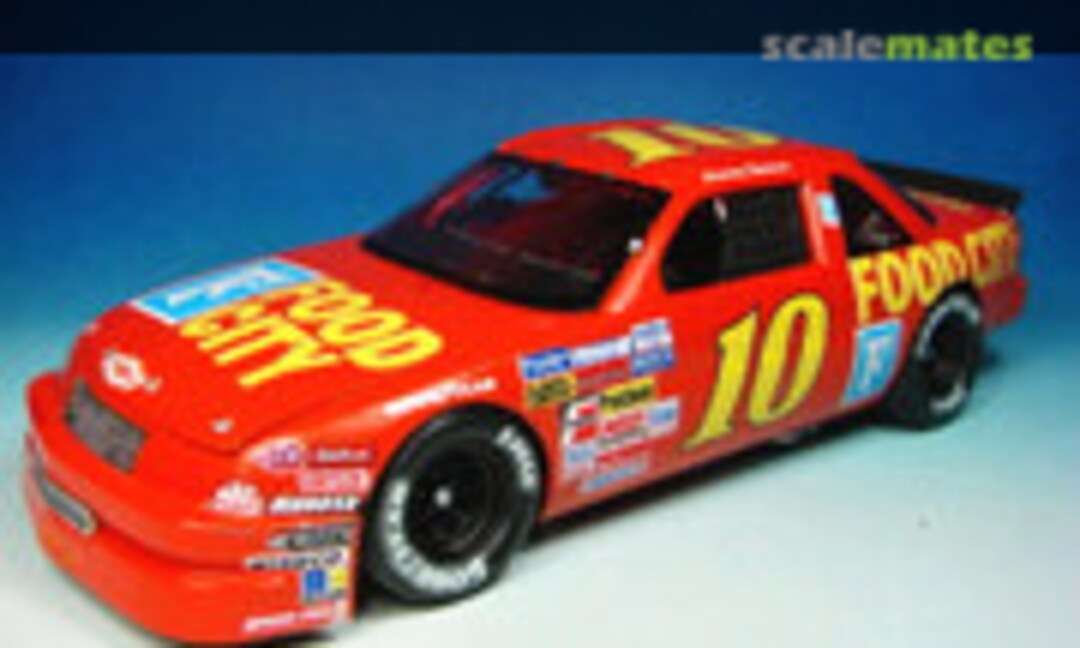 1993 Chevrolet Lumina 1:24