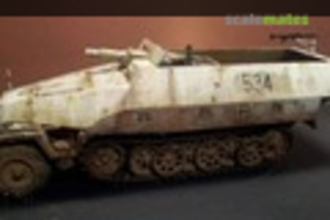 Sd.Kfz. 251/9 Ausf. D Stummel (early) 1:35