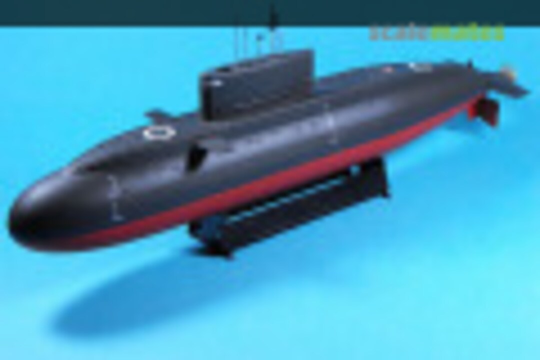 Submarine Kilo-Class 1:144