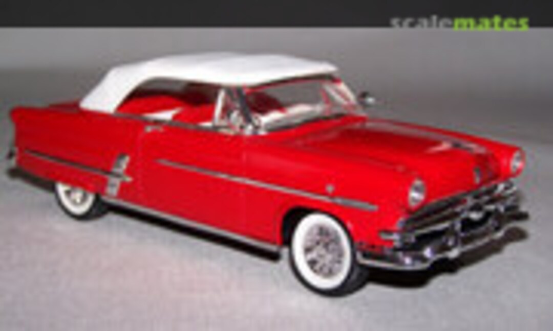 1953 Ford Cabriolet 1:25