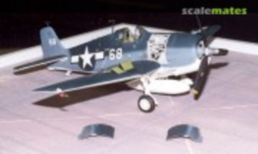Grumman F6F-3 Hellcat 1:16