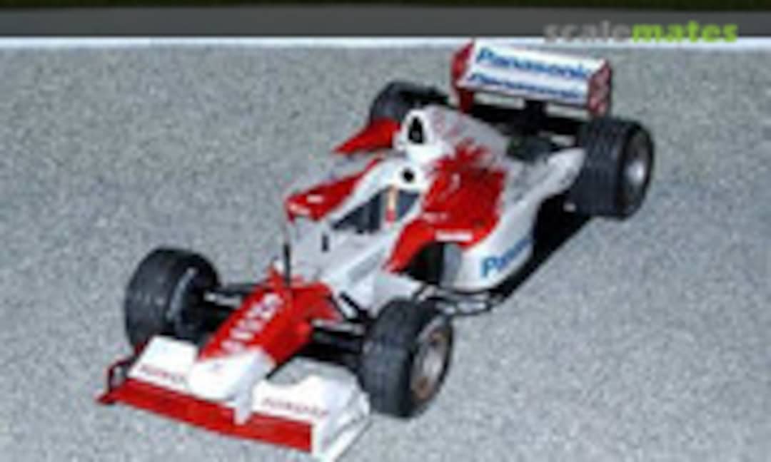 Panasonic Toyota Racing TF102 1:24