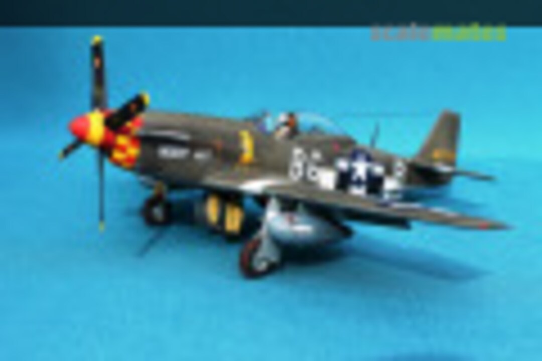 North American P-51D Mustang 1:32