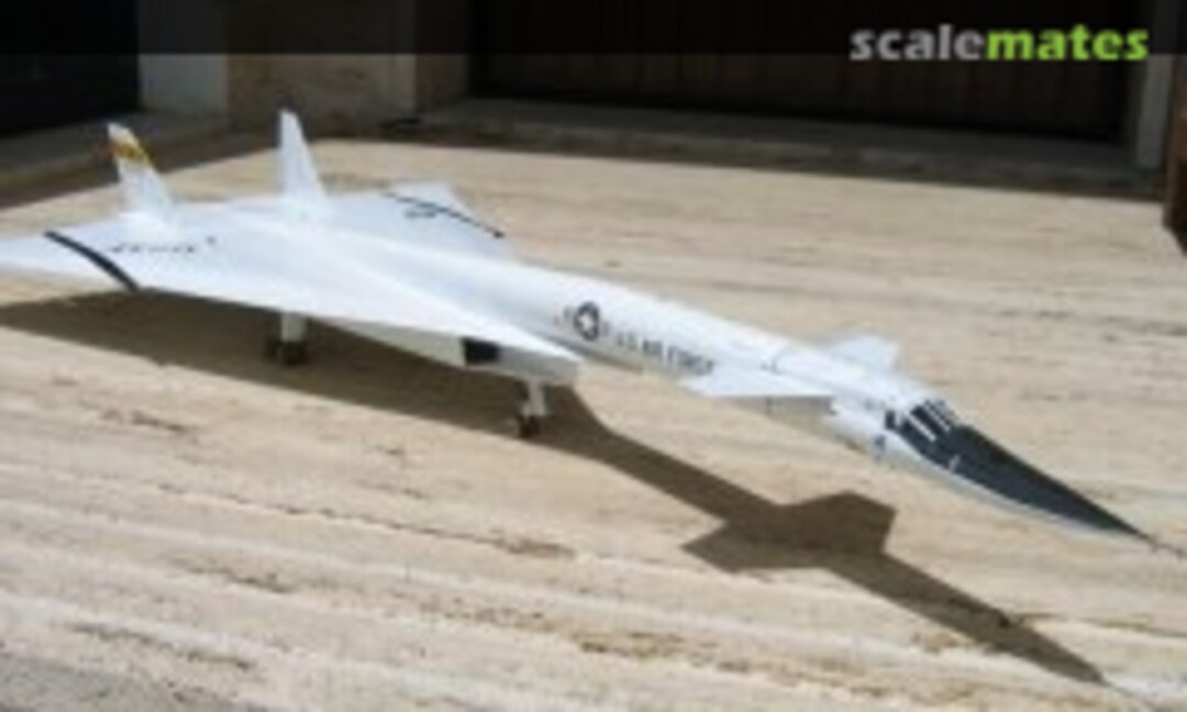 XB-70 Valkyrie, Italeri 1282 (2011)
