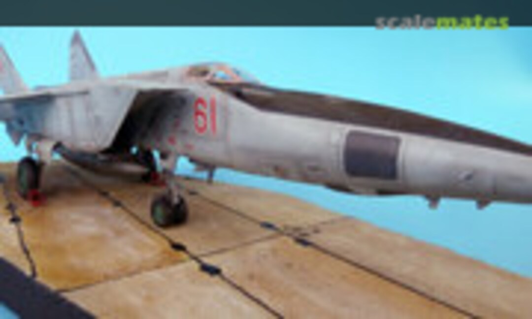MiG-25RBT Foxbat-B 1:48