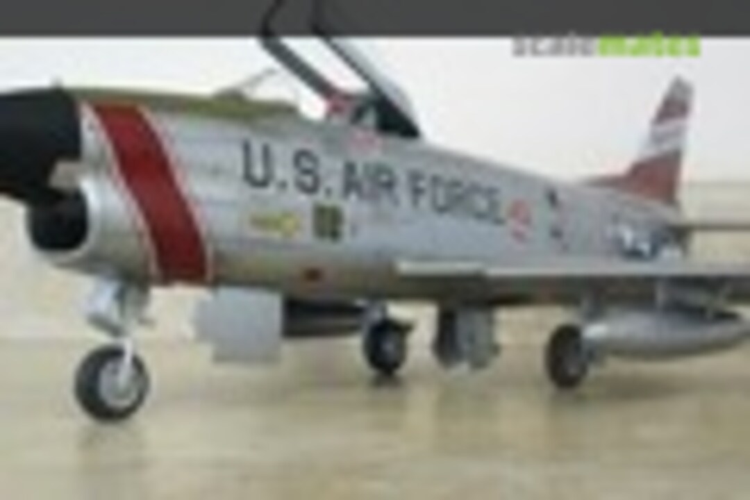 Hawk North American F-86D Sabre Dog 1:32