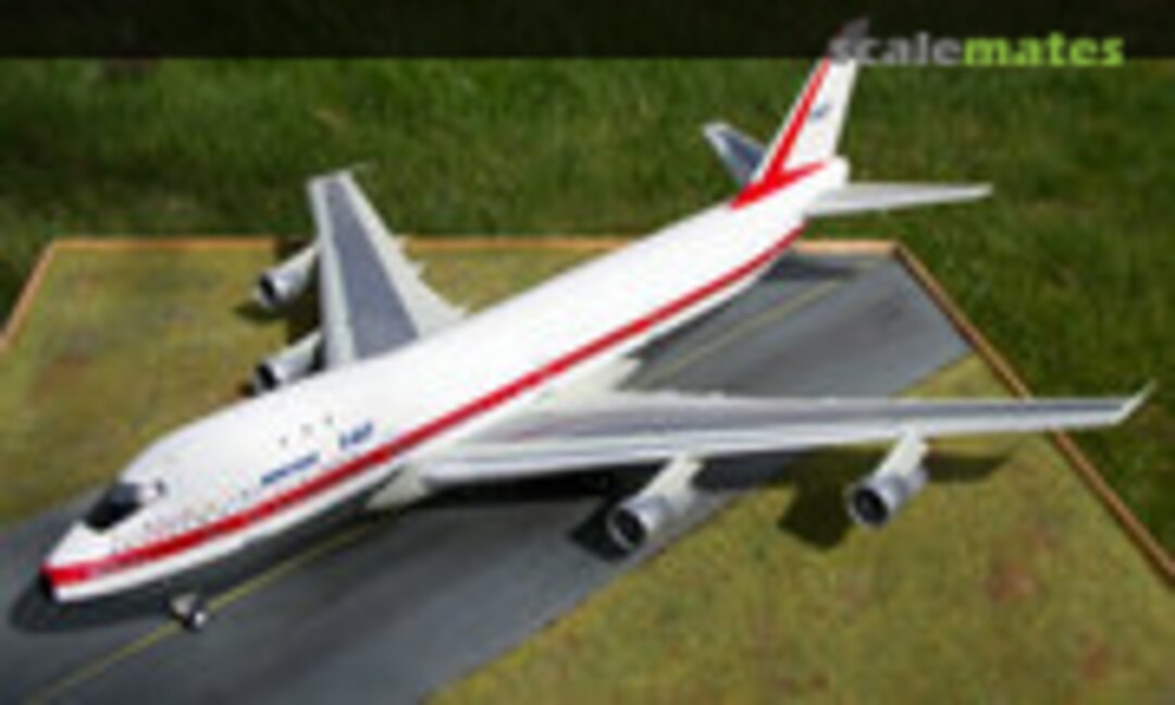 Boeing 747-100 1:144