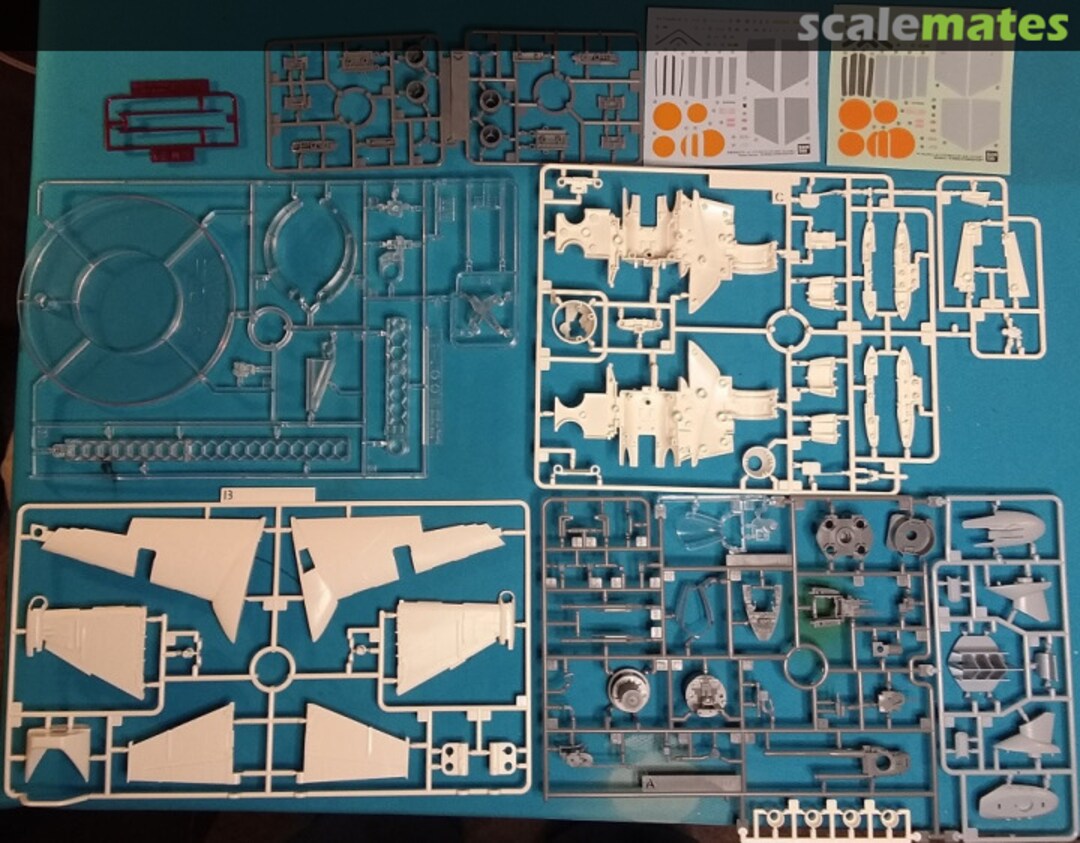 Contents B-Wing Starfighter 01208 Bandai