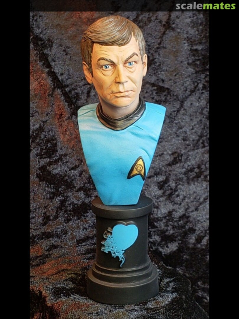 Boxart DeForest Kelley tribute bust Black Heart Enterprises Boxart DeForest Kelley tribute bust Black Heart Enterprises