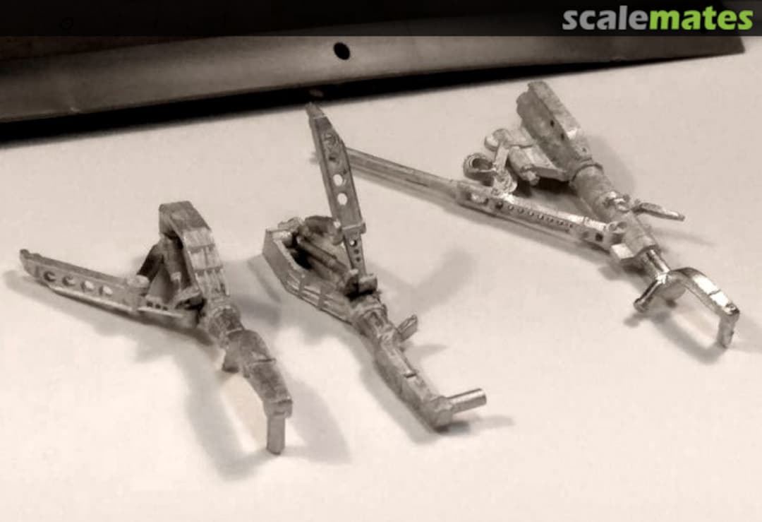 Boxart F-15E/I/K/S metal landing gear set 48046 UPWiND Boxart F-15E/I/K/S metal landing gear set 48046 UPWiND