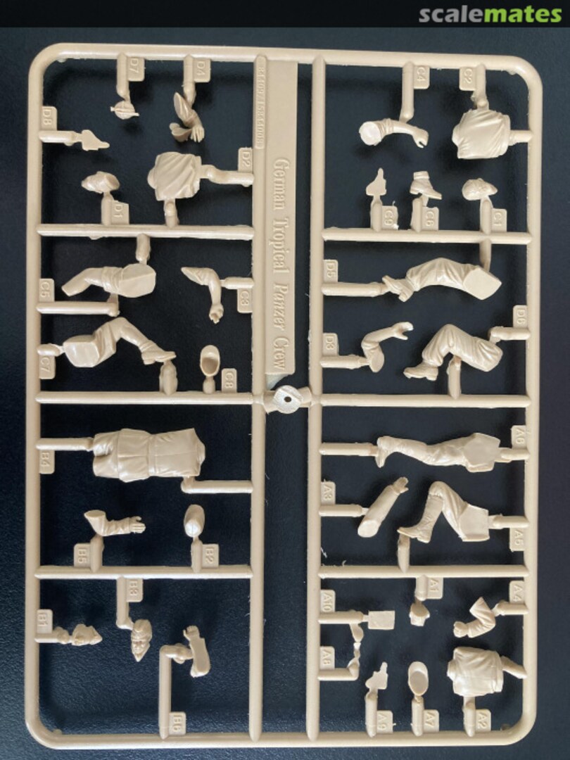 Contents German Tropical Panzer Crew 84409 HobbyBoss Contents German Tropical Panzer Crew 84409 HobbyBoss