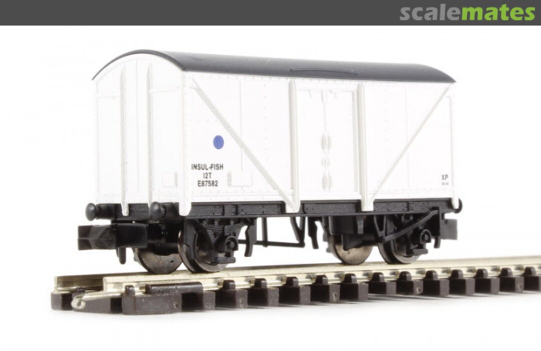 Boxart Blue spot fish van in BR white - 87582 2F-019-001 Dapol
