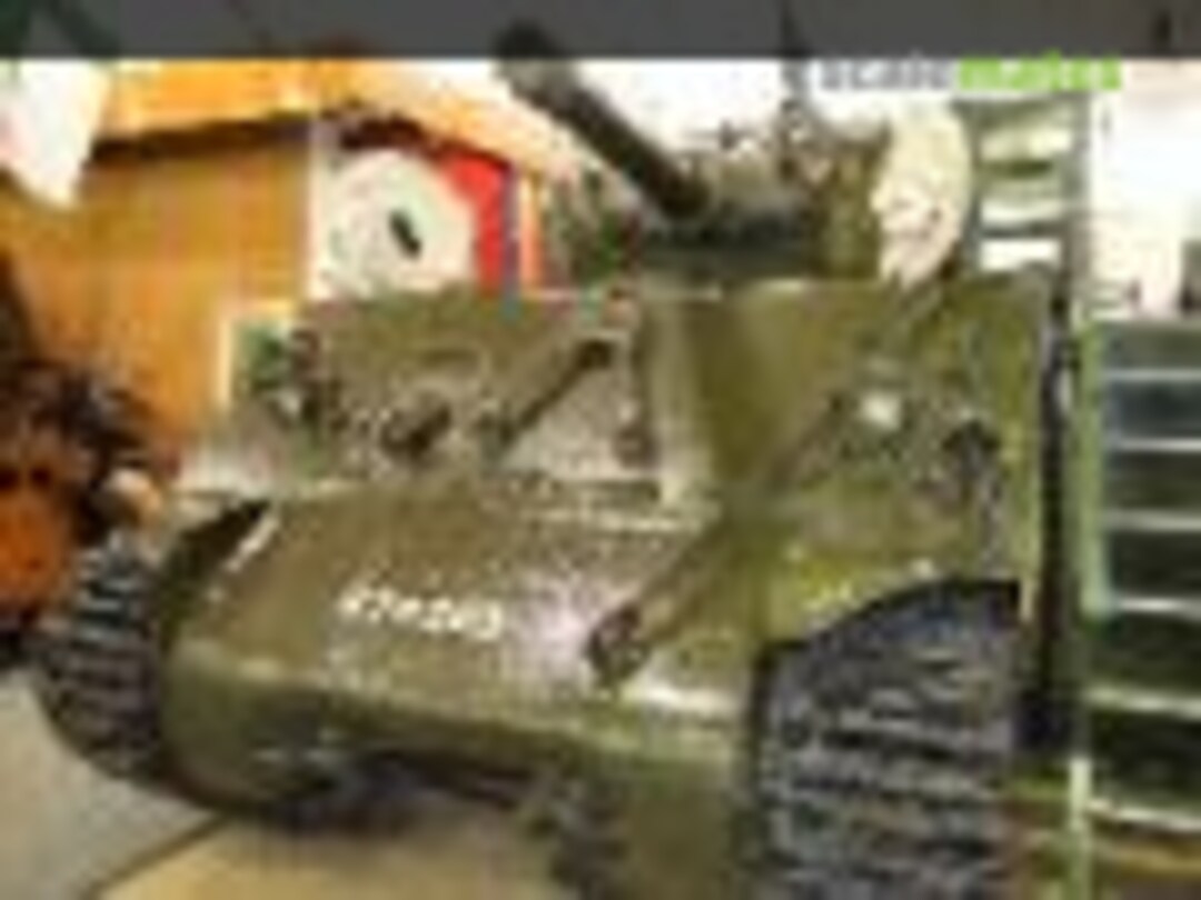M4 Sherman 105 mm
