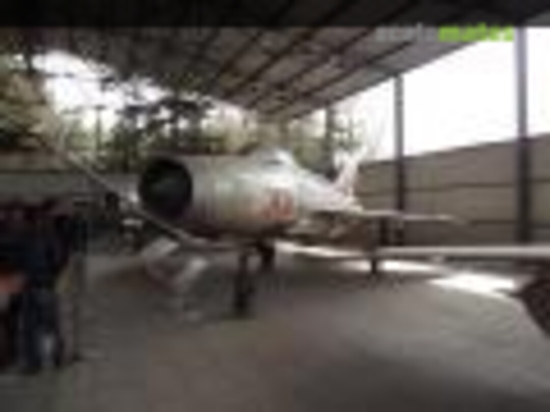 Chengdu J-7