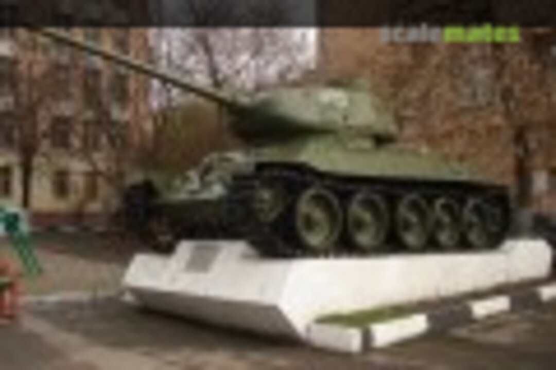 T-34/85 (24) Scalenews