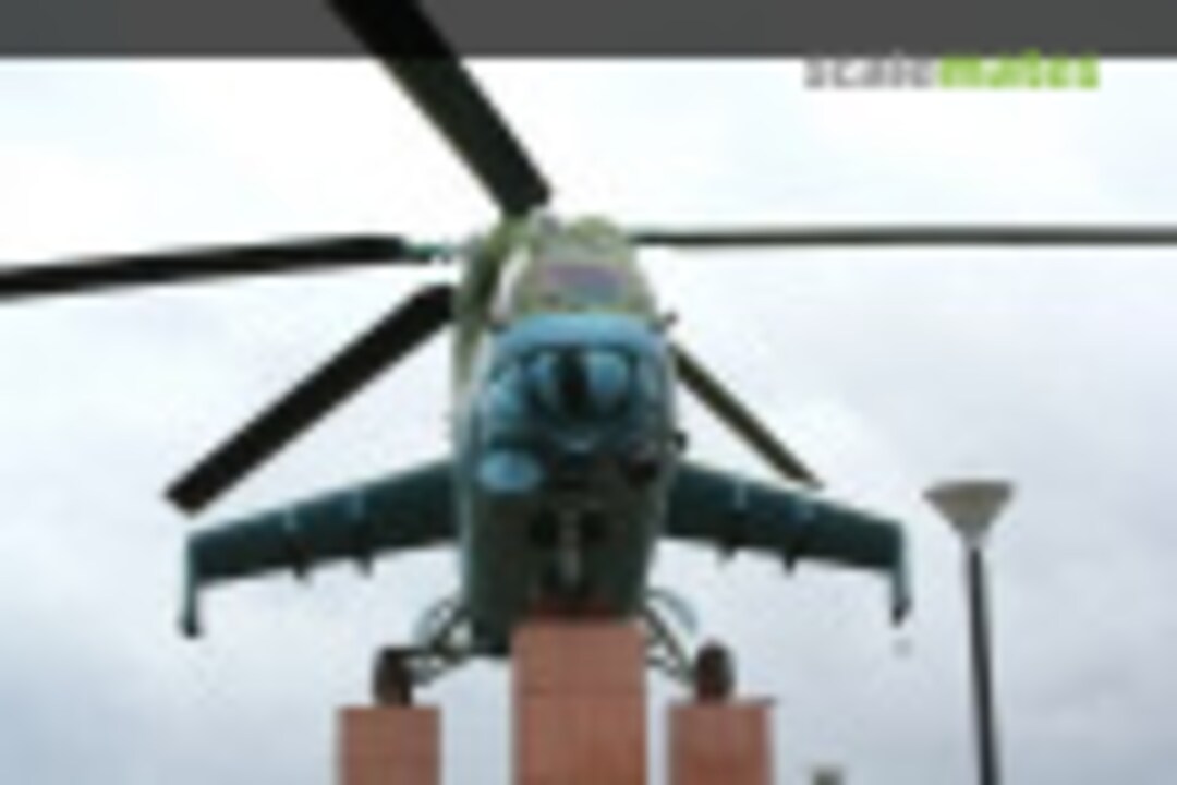 Mi-24V Hind (153) Scalenews